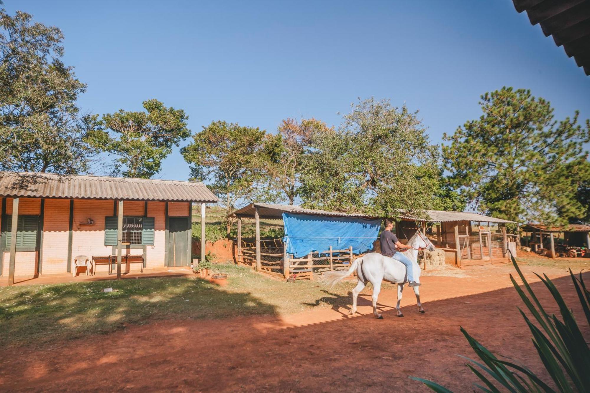 Hotel Fazenda Reviver Aracoiaba da Serra Exterior photo